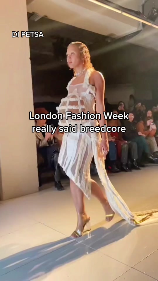 London Fashion Week has baby fever for autum winter 23 🍼🧑‍🍼 #londonfashionweek #fashiontiktok #maternityfashion  thumbnail