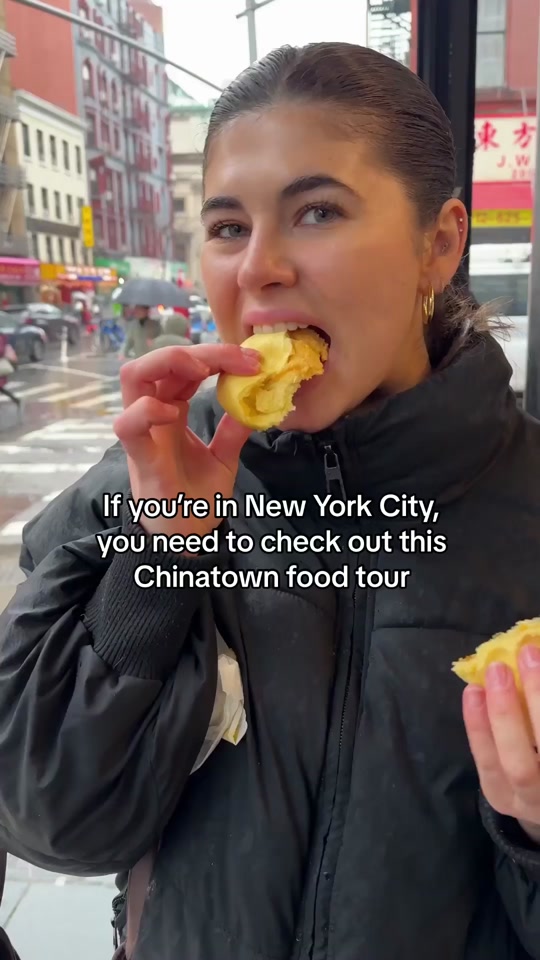 Gatekeeping isn't a thing with New York Adventure Club – they took us through all the hidden gems of Chinatown in their secret eats tour  🎥: @Beth (NYC)  #thingstodoinnyc #nycevents #foodtours #foodieevents #nycchinatown #nychiddengems  thumbnail