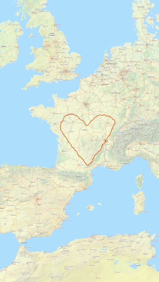 Operation “a heart this big!” ❤️ Father-daughter duo, @freddelanouvelle and Mathilde, rode 2,162.3 km for 117 hours this August. The result? A new Guinness World Record for the longest GPS art on a bike, as a team. 👏 thumbnail