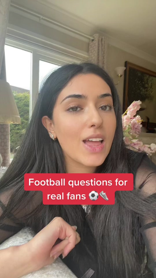 Questions for football fans ⚽️👟 how many did you get? #footballtiktok #christianoronaldo #uptimeapp #footballchallenge #arsenal thumbnail